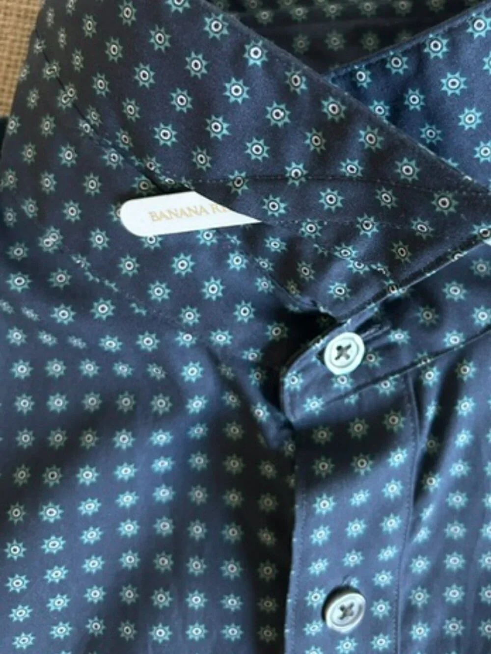 Mens Banana Republic button down shirt  M  15-151/2